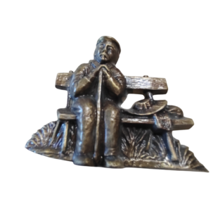 PAPI SUR UN BANC  11 x 10 cm