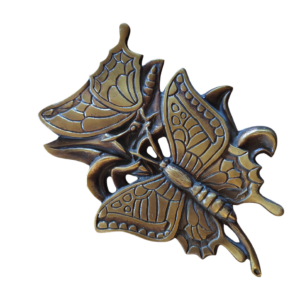 2 PAPILLONS  13 x 11 cm