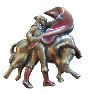 MATADOR ET TAUREAU COULEUR   13.5 x 11 CM